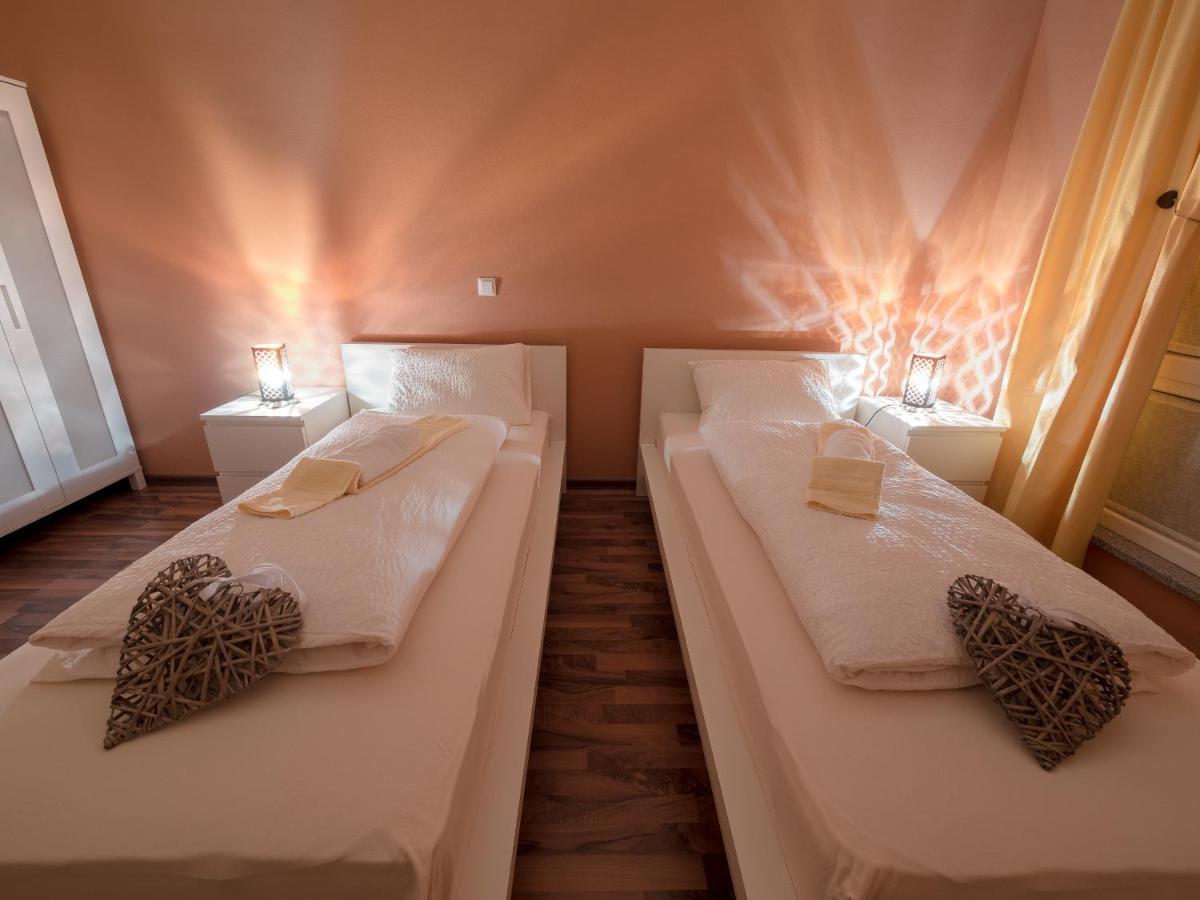 Vila Bovec Sunrise Apartment With Balcony ภายนอก รูปภาพ